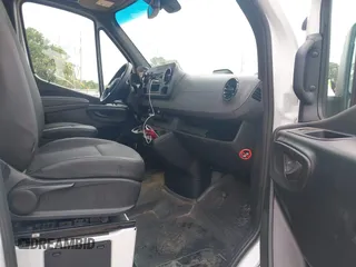 2025 Mercedes-Benz Sprinter Cargo with VIN W1Y4KBHY6ST202145, listed as a IAAI auction lot 42127760 with 9,361 mi miles and . Bid and sale history available at carsss.com. Image 5.