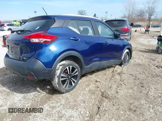 2019 Nissan Kicks S with VIN 3N1CP5CU9KL537043, listed as a IAAI auction lot 41766823 with Not Provided miles. Bid and sale history available at carsss.com. Image 4.