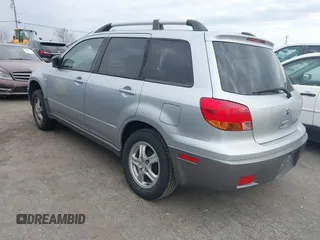 2004 Mitsubishi Outlander LS with VIN JA4LX31F04U038009, listed as a IAAI auction lot 41616254 with 219,527 mi miles. Bid and sale history available at carsss.com. Image 3.