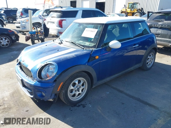2012 MINI Hardtop с VIN WMWSU3C5XCT542826, выставлен на аукционе IAAI как лот 41372017 с пробегом 162 156 миль миль и . История ставок и продаж доступна на DreamBid. Изображение 2.