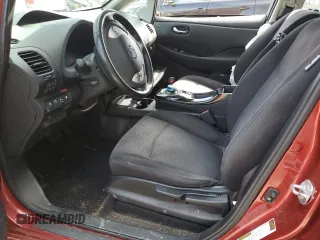 2015 Nissan LEAF SV z VIN 1N4AZ0CP2FC300798, wystawiony jako Copart lot #56552715 z przebiegiem 92 303 mil mil oraz Szkoda całkowita • Salvage title. Historia ofert i sprzedaży dostępna na DreamBid. Obrazek 7.