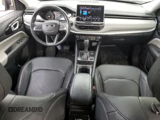 2022 Jeep Compass High Altitude z VIN 3C4NJDCBXNT107378, wystawiony jako Copart lot #56482955 z przebiegiem 23 811 mil mil oraz Szkoda całkowita • Salvage title. Historia ofert i sprzedaży dostępna na DreamBid. Obrazek 8.