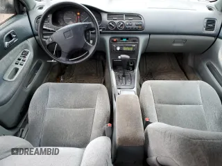 1996 Honda Accord EX with VIN 1HGCD5651TA188013, listed as a Copart auction lot 79533564 with 286,325 mi miles and Clean Title. Bid and sale history available at DreamBid. Image 8.