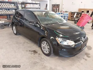2017 Volkswagen Golf S with VIN 3VW217AU5HM070082, listed as a IAAI auction lot 41612270 with 181,643 mi miles. Bid and sale history available at carsss.com. Image 1.