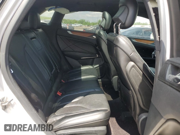 2017 Lincoln MKC Reserve with VIN 5LMCJ3C95HUL03813, listed as a Copart auction lot 55689815 with 149,766 mi miles and Salvage title. Bid and sale history available at DreamBid. Image 11.