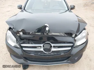2015 Mercedes-Benz C-Class C 300 with VIN 55SWF4JB0FU080456, listed as a IAAI auction lot 41264441 with 139,584 mi miles. Bid and sale history available at carsss.com. Image 6.