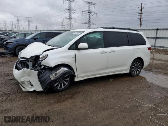 2019 Toyota Sienna XLE with VIN 5TDDZ3DC0KS224611, listed as a Copart auction lot 47667495 with 61,829 mi miles and Salvage Title. Bid and sale history available at carsss.com. Image 1.
