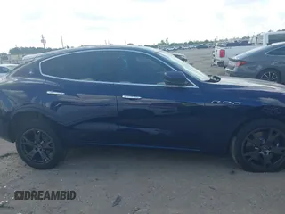 2021 Maserati Levante S z VIN ZN661YUAXMX370022, wystawiony jako IAAI lot #40672941 z przebiegiem Nie podano mil oraz . Historia ofert i sprzedaży dostępna na DreamBid. Obrazek 14.