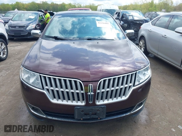 2012 Lincoln MKZ with VIN 3LNHL2GC6CR807953, listed as a IAAI auction lot 42150405 with 61,415 mi miles. Bid and sale history available at carsss.com. Image 12.