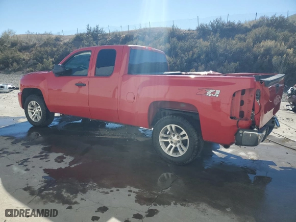 2010 Chevrolet Silverado 1500 LT with VIN 1GCSKSEAXAZ154146, listed as a Copart auction lot 77701494 with 225,528 mi miles and Salvage Title. Bid and sale history available at carsss.com. Image 2.