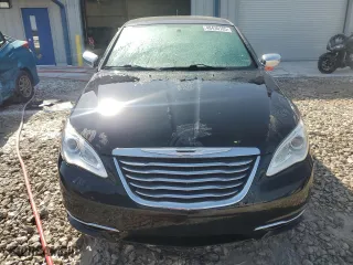 2013 Chrysler 200 Limited with VIN 1C3CCBCG0DN555231, listed as a Copart auction lot 48430105 with 0 mi miles and Clean Title. Bid and sale history available at carsss.com. Image 5.