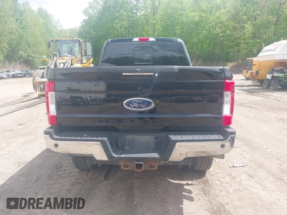 2018 Ford F-350 Platinum z VIN 1FT7W3BT0JEB33268, wystawiony jako IAAI lot #41994493 z przebiegiem 102 189 mil mil oraz . Historia ofert i sprzedaży dostępna na DreamBid. Obrazek 17.