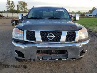 2006 Nissan Titan LE z VIN 1N6BA07B86N546972, wystawiony jako Copart lot #74983924 z przebiegiem 225 495 mil mil oraz Szkoda całkowita • Salvage title. Historia ofert i sprzedaży dostępna na DreamBid. Obrazek 5.