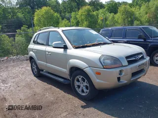 2009 Hyundai Tucson with VIN KM8JN12BX9U128063, listed as a IAAI auction lot 42531206 with 180,449 mi miles and . Bid and sale history available at DreamBid. Image 1.
