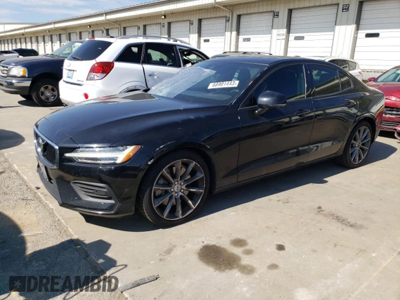 2019 Volvo S60 Momentum with VIN 7JRA22TK6KG009059, listed as a Copart auction lot 68901443 with 47,032 mi miles. Bid and sale history available at carsss.com. Image 1.