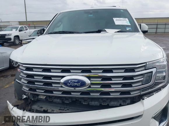 2020 Ford Expedition Limited with VIN 1FMJU1KT2LEA43554, listed as a IAAI auction lot 40889191 with 96,824 mi miles. Bid and sale history available at carsss.com. Image 12.