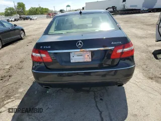 2010 Mercedes-Benz E 350 Luxury z VIN WDDHF8HB9AA102775, wystawiony jako Copart lot #54841885 z przebiegiem 124 106 mil mil oraz Szkoda całkowita • Salvage title. Historia ofert i sprzedaży dostępna na DreamBid. Obrazek 6.
