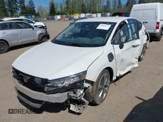 2019 Honda Clarity with VIN JHMZC5F1XKC007033, listed as a IAAI auction lot 42064611 with 28,458 mi miles. Bid and sale history available at carsss.com. Image 17.