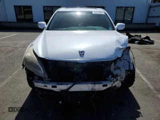 2016 Hyundai Equus Signature z VIN KMHGH4JH7GU102039, wystawiony jako Copart lot #52618085 z przebiegiem 138 794 mil mil oraz Szkoda całkowita • Salvage title. Historia ofert i sprzedaży dostępna na DreamBid. Obrazek 5.