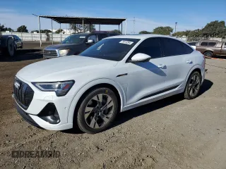 2022 Audi e-tron Sportback S line Premium z VIN WA11ABGE4NB006971, wystawiony jako Copart lot #79519264 z przebiegiem 53 724 mil mil oraz Szkoda całkowita • Salvage title. Historia ofert i sprzedaży dostępna na DreamBid. Obrazek 1.