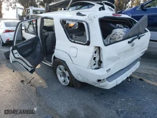 2005 Toyota 4Runner SR5 with VIN JTEBU14R258031248, listed as a Copart auction lot 84204404 with 0 mi miles and Salvage Title. Bid and sale history available at carsss.com. Image 2.