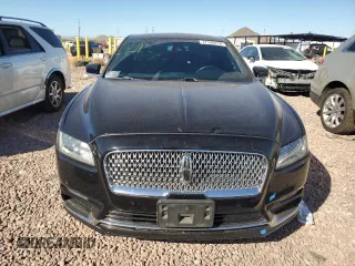 2017 Lincoln Continental Livery with VIN 1LN6L9HK8H5606331, listed as a Copart auction lot 77136414 with 140,841 mi miles and Salvage Title. Bid and sale history available at carsss.com. Image 5.