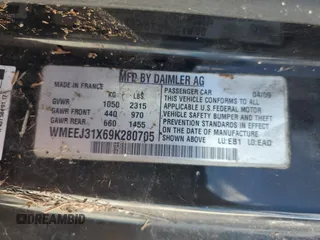 2009 Smart fortwo Pure z VIN WMEEJ31X69K280705, wystawiony jako Copart lot #73877374 z przebiegiem Nie podano mil oraz Nie do naprawy • Non repairable. Historia ofert i sprzedaży dostępna na DreamBid. Obrazek 13.