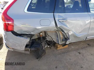 2024 Volvo XC90 Ultimate с VIN YV4H60LF1R1235240, выставлен на аукционе IAAI как лот 42260308 с пробегом 6 584 миль миль и . История ставок и продаж доступна на DreamBid. Изображение 6.