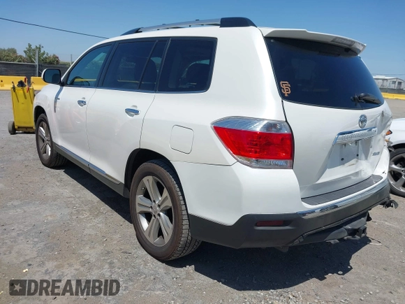 2011 Toyota Highlander Limited with VIN 5TDDK3EH5BS063462, listed as a IAAI auction lot 42359386 with 129,809 mi miles and . Bid and sale history available at DreamBid. Image 3.