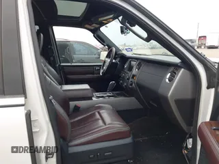 2016 Ford Expedition Platinum with VIN 1FMJU1LT2GEF07320, listed as a IAAI auction lot 41559416 with 203,441 mi miles. Bid and sale history available at carsss.com. Image 5.