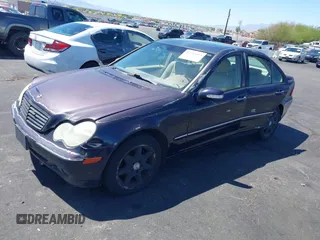 2003 Mercedes-Benz C 240 z VIN WDBRF61J43E010505, wystawiony jako IAAI lot #42353033 z przebiegiem Nie podano mil oraz . Historia ofert i sprzedaży dostępna na DreamBid. Obrazek 13.