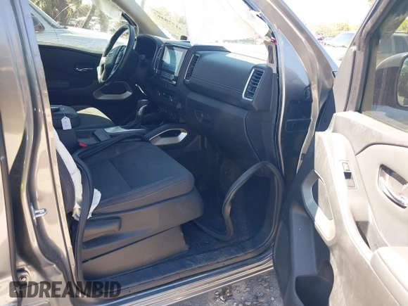 2022 Nissan Frontier SV z VIN 1N6ED1EJ4NN682356, wystawiony jako IAAI lot #41778467 z przebiegiem 26 055 mil mil oraz . Historia ofert i sprzedaży dostępna na DreamBid. Obrazek 5.