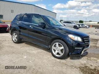 2015 Mercedes-Benz M 350 z VIN 4JGDA5JB9FA610926, wystawiony jako Copart lot #56190105 z przebiegiem 73 206 mil mil oraz Szkoda całkowita • Salvage title. Historia ofert i sprzedaży dostępna na DreamBid. Obrazek 4.
