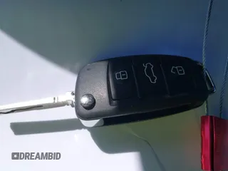 2022 Audi Q3 S line Premium z VIN WA1DECF32N1148121, wystawiony jako IAAI lot #42304046 z przebiegiem 19 547 mil mil oraz . Historia ofert i sprzedaży dostępna na DreamBid. Obrazek 11.