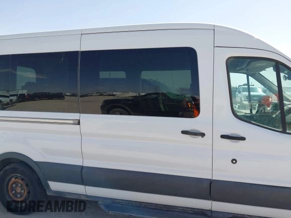 2018 Ford Transit Passenger XL с VIN 1FBAX2CG9JKB14299, выставлен на аукционе IAAI как лот 42136945 с пробегом 139 832 миль миль и . История ставок и продаж доступна на DreamBid. Изображение 12.