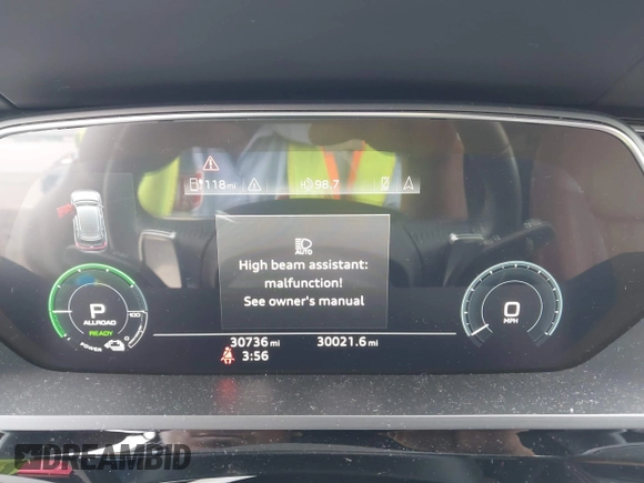 2019 Audi e-tron Prestige with VIN WA1VAAGE7KB005479, listed as a IAAI auction lot 42368177 with 30,736 mi miles and . Bid and sale history available at DreamBid. Image 7.