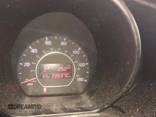 2015 Kia Soul with VIN KNDJN2A22F7137541, listed as a IAAI auction lot 42014753 with 226,370 mi miles. Bid and sale history available at carsss.com. Image 7.