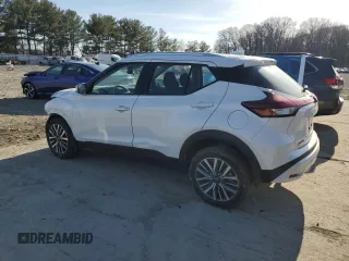 2022 Nissan Kicks SV with VIN 3N1CP5CV9NL488889, listed as a Copart auction lot 45925145 with 10,439 mi miles and Salvage Title. Bid and sale history available at DreamBid. Image 2.