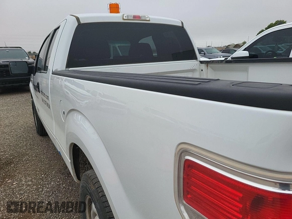 2013 Ford F-150 XL с VIN 1FTEX1CM2DFB92109, выставлен на аукционе IAAI как лот 42511178 с пробегом 249 242 миль миль и . История ставок и продаж доступна на DreamBid. Изображение 18.