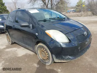 2008 Toyota Yaris with VIN JTDJT923685187475, listed as a IAAI auction lot 41860961 with 223,841 mi miles. Bid and sale history available at carsss.com. Image 1.