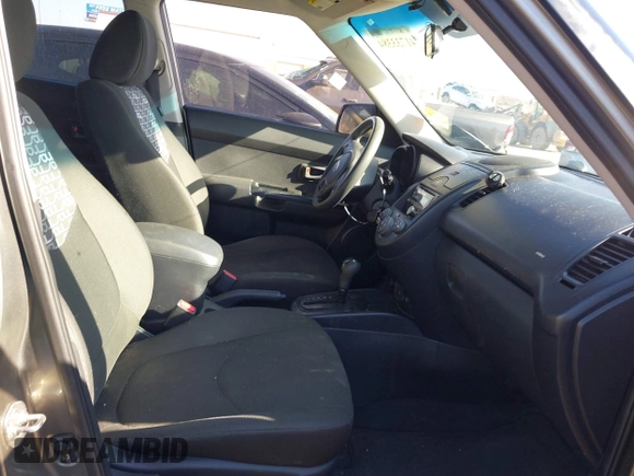 2010 Kia Soul + with VIN KNDJT2A24A7068737, listed as a IAAI auction lot 41733384 with 175,450 mi miles. Bid and sale history available at carsss.com. Image 5.