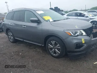 2019 Nissan Pathfinder SV z VIN 5N1DR2MN0KC616920, wystawiony jako IAAI lot #42254795 z przebiegiem 8 897 mil mil oraz . Historia ofert i sprzedaży dostępna na DreamBid. Obrazek 1.
