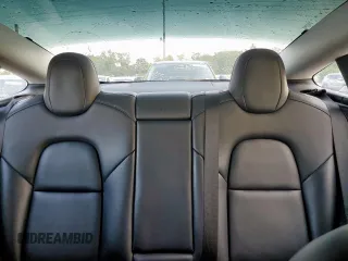 2022 Tesla Model 3 Long Range z VIN 5YJ3E1EBXNF286169, wystawiony jako Copart lot #59639655 z przebiegiem 138 673 mil mil oraz Czysty tytuł • Clean title. Historia ofert i sprzedaży dostępna na DreamBid. Obrazek 10.