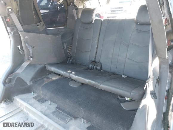 2015 Cadillac Escalade Platinum with VIN 1GYS4PKJ3FR627480, listed as a IAAI auction lot 40821350 with 1 mi miles. Bid and sale history available at carsss.com. Image 19.