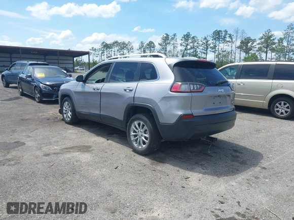 2019 Jeep Cherokee Latitude with VIN 1C4PJLCB7KD114583, listed as a IAAI auction lot 41908161 with 42,286 mi miles. Bid and sale history available at carsss.com. Image 3.
