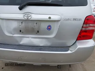 2002 Toyota Highlander z VIN JTEGD21A520038487, wystawiony jako IAAI lot #42360225 z przebiegiem 163 470 mil mil oraz . Historia ofert i sprzedaży dostępna na DreamBid. Obrazek 6.