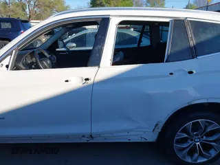2017 BMW X3 xDrive28i z VIN 5UXWX9C50H0T08829, wystawiony jako IAAI lot #41815714 z przebiegiem 79 120 mil mil oraz . Historia ofert i sprzedaży dostępna na DreamBid. Obrazek 15.