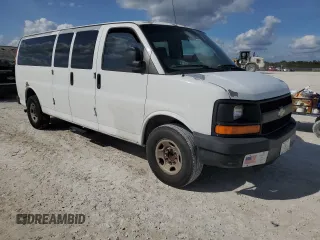 2008 Chevrolet Express Passenger with VIN 1GAHG39KX81165573, listed as a Copart auction lot 84707104 with 367,543 mi miles and Non repairable. Bid and sale history available at DreamBid. Image 4.