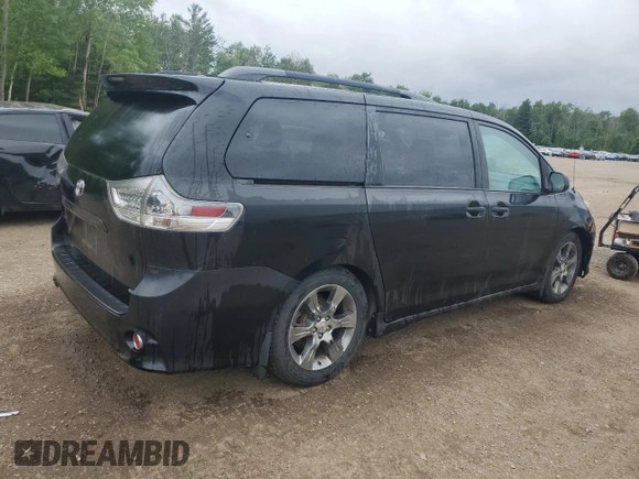 2012 Toyota Sienna SE z VIN 5TDXK3DC4CS200976, wystawiony jako Copart lot #60603595 z przebiegiem 264 300 mil mil oraz Czysty tytuł • Clean title. Historia ofert i sprzedaży dostępna na DreamBid. Obrazek 3.