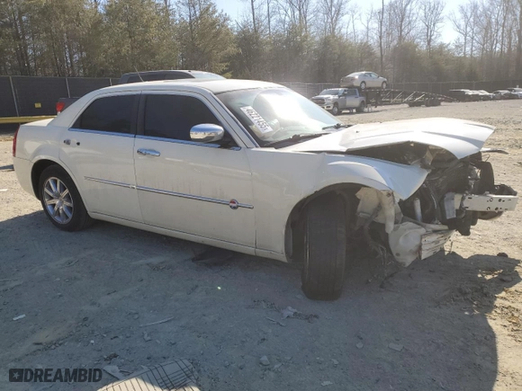 2008 Chrysler 300 C Hemi with VIN 2C3LA63H08H207403, listed as a Copart auction lot 46221455 with 0 mi miles and Salvage Title. Bid and sale history available at carsss.com. Image 4.